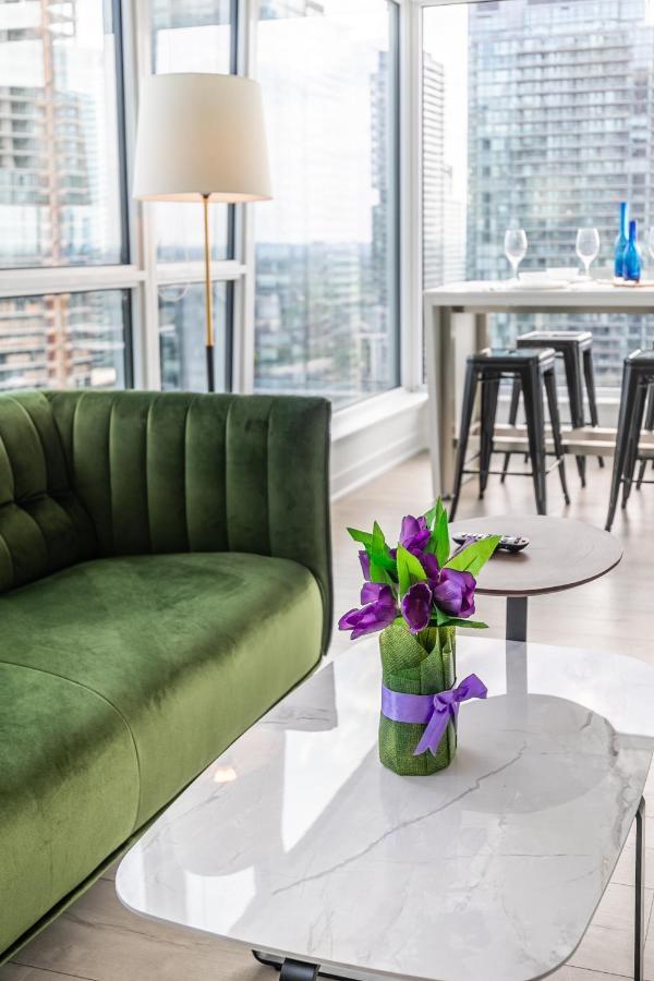 Luxury 2 Bedroom In The Heart Of Entertainment District W/ Cn Tower View Toronto Zewnętrze zdjęcie