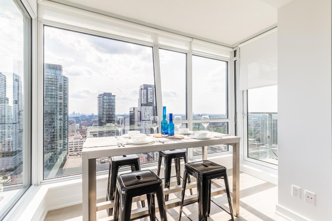 Luxury 2 Bedroom In The Heart Of Entertainment District W/ Cn Tower View Toronto Zewnętrze zdjęcie