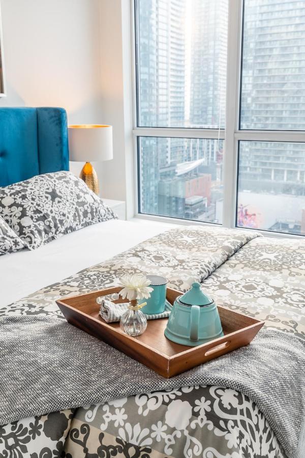 Luxury 2 Bedroom In The Heart Of Entertainment District W/ Cn Tower View Toronto Zewnętrze zdjęcie