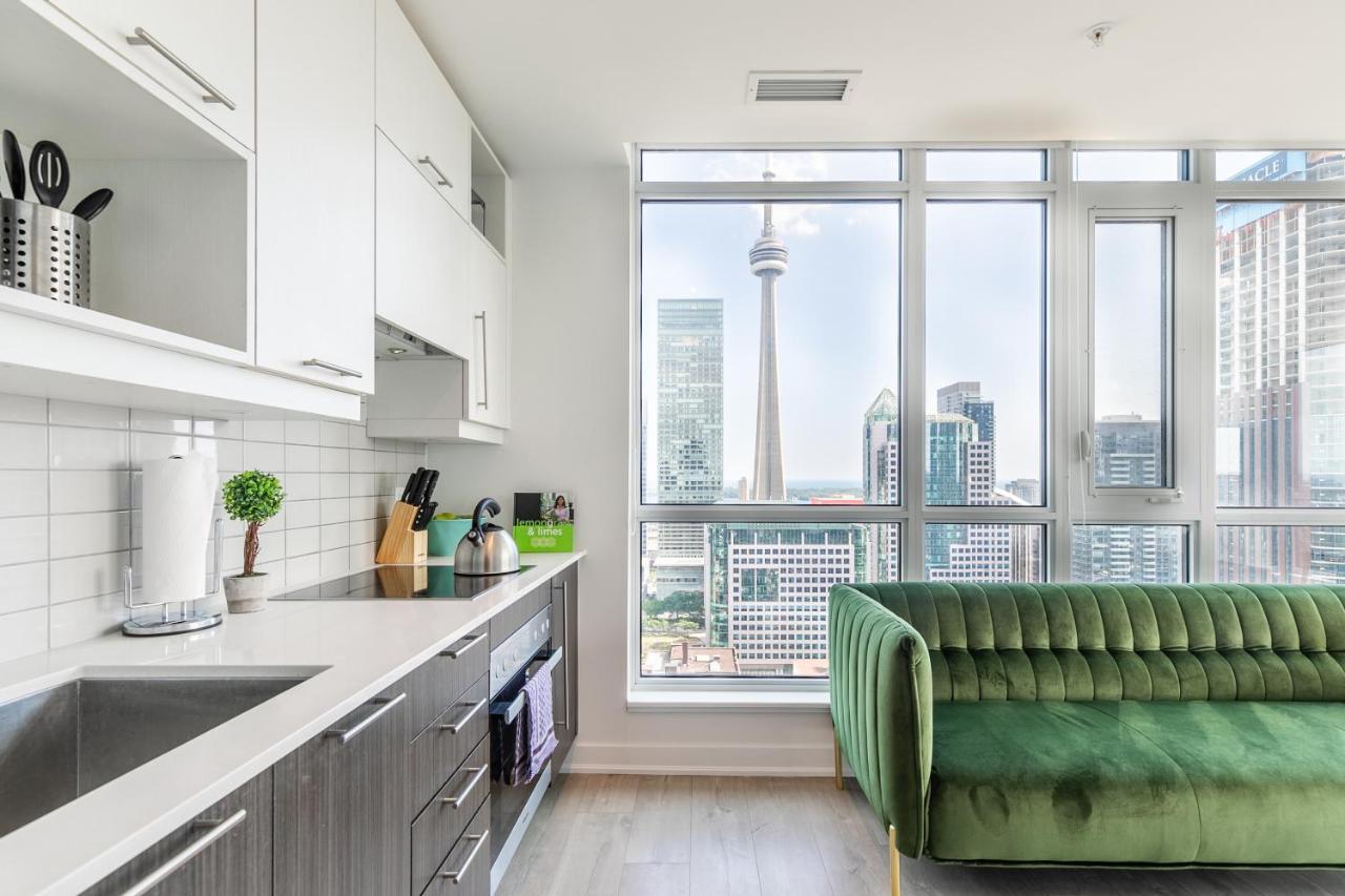 Luxury 2 Bedroom In The Heart Of Entertainment District W/ Cn Tower View Toronto Zewnętrze zdjęcie