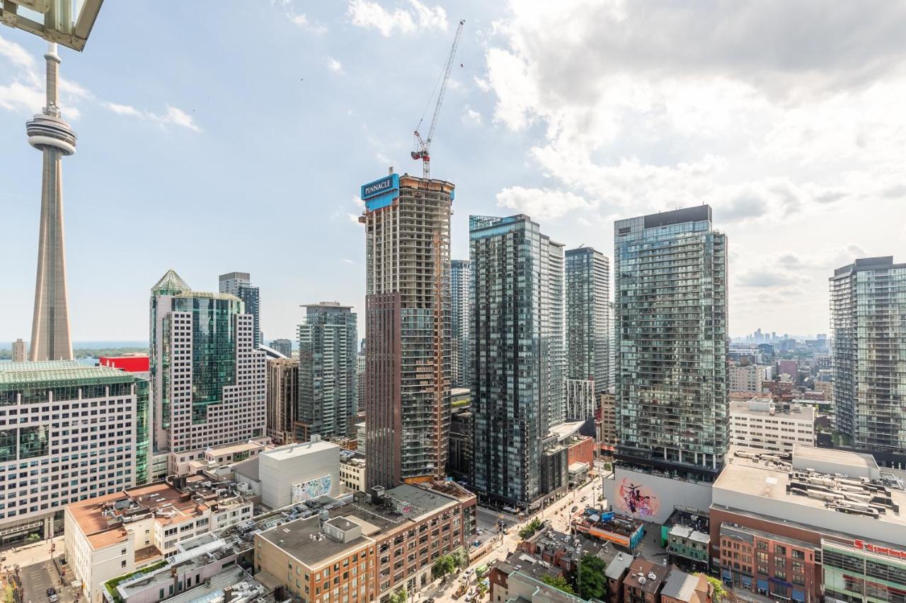 Luxury 2 Bedroom In The Heart Of Entertainment District W/ Cn Tower View Toronto Zewnętrze zdjęcie